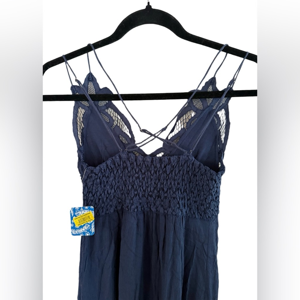 FREE PEOPLE *NWT* Adella Crochet Maxi Dress in Midnight Blue/Navy Size XS - Picture 8 of 11